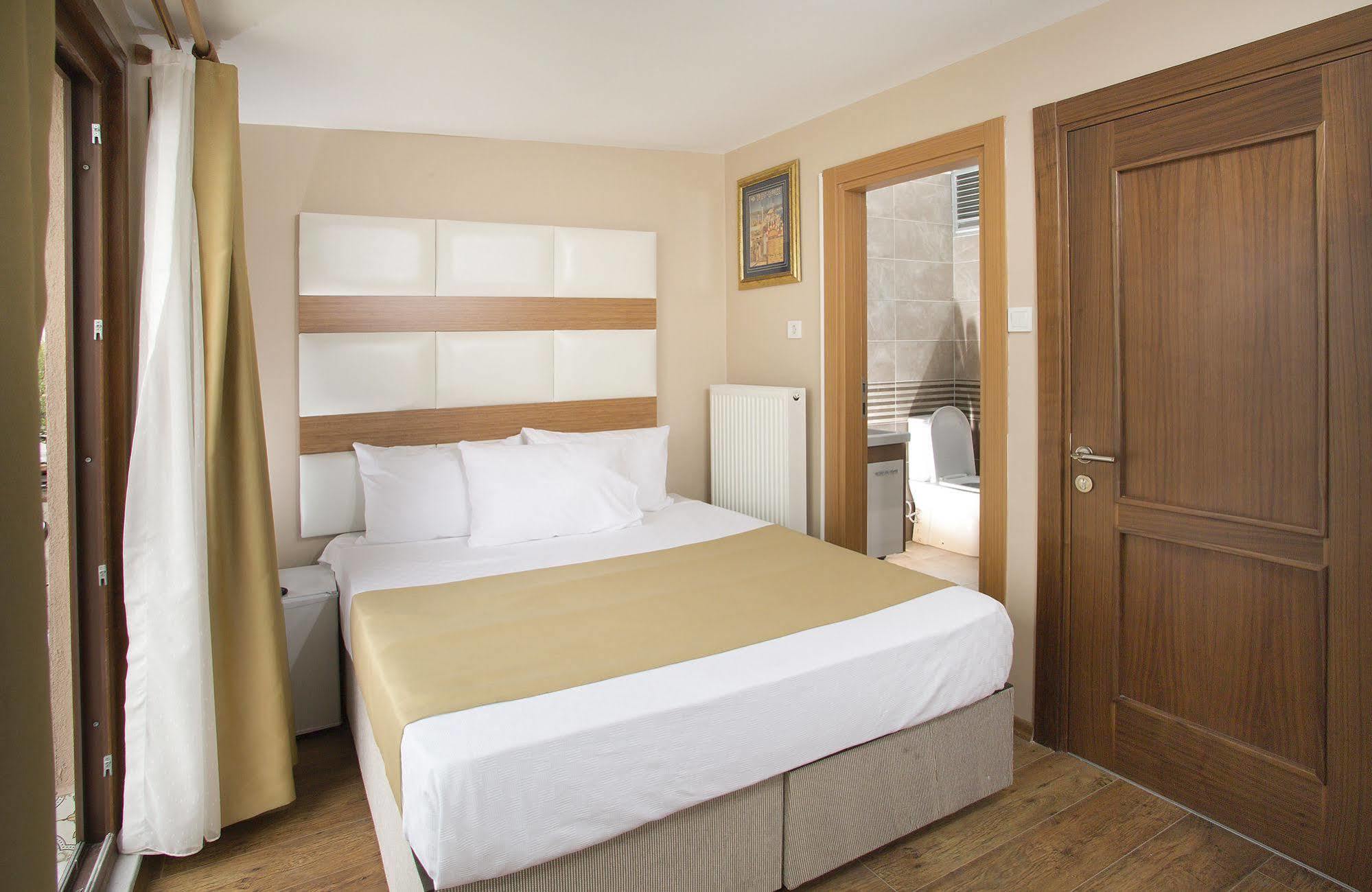 La Pazza Suites Estambul Exterior foto
