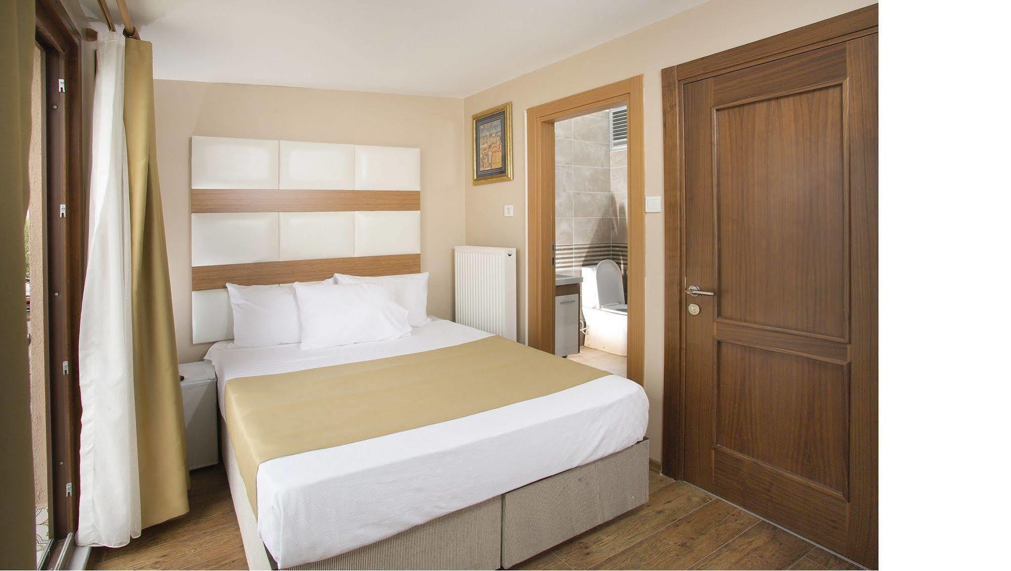 La Pazza Suites Estambul Exterior foto